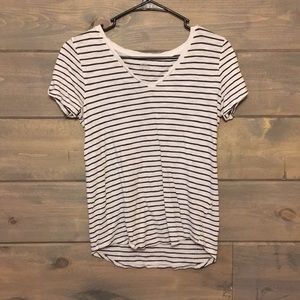 Navy and white old navy striped v-neck